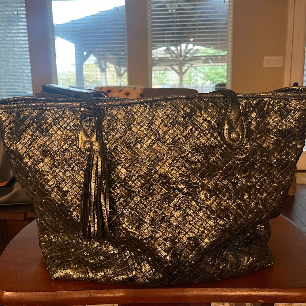 Patricia Nash Shoulder Bag! Leather with tassel and suede interior